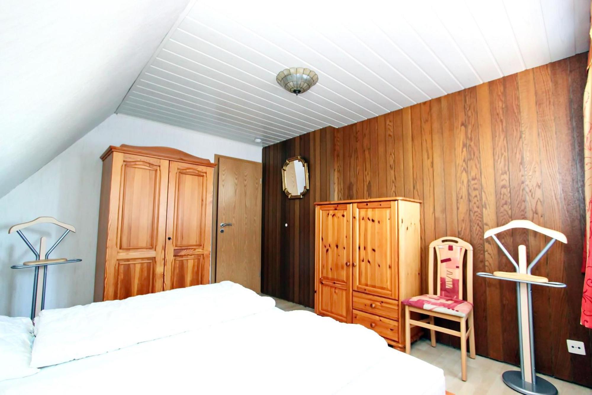 Apartment App West